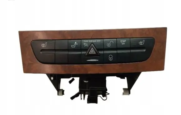 Mercedes-Benz CLS C219 Hazard light switch 2196800552