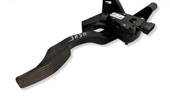 Opel Meriva A Accelerator throttle pedal 93335443