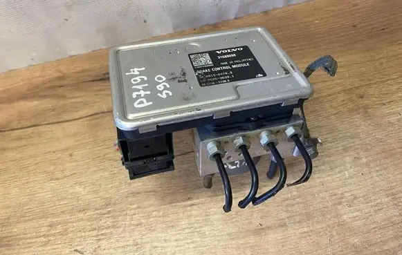 Volvo S90, V90 ABS Pump 31680098