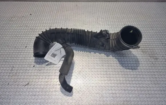Mercedes-Benz Vito Viano W639 Intercooler hose/pipe 6395281182