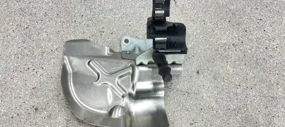 BMW M6 Other engine bay part 7847579 13717847579