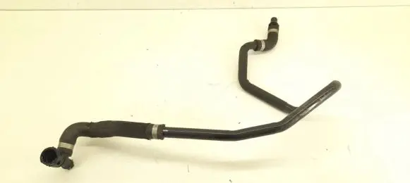 Mercedes-Benz CLS C218 X218 Engine coolant pipe/hose 2125010024 A2125010024