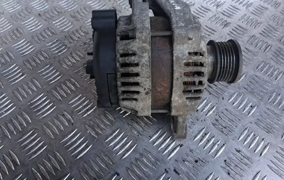 Opel Insignia A Generator/alternator 13579668 14V100A