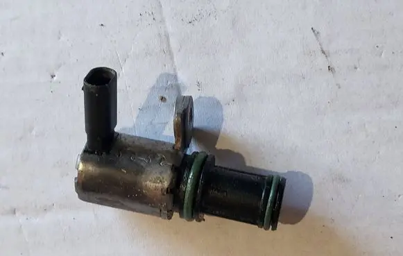 Volkswagen T-Roc Crankshaft position sensor 05C906455E