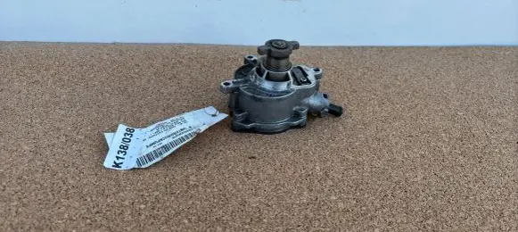 Volkswagen Beetle A5 Vacuum pump 07K145100B