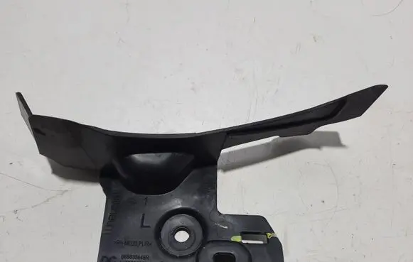Renault Twingo III Wiper trim 668635848R A4538310000