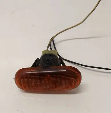 Renault Safrane Front fender indicator light 13910020