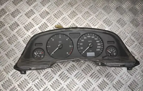 Opel Zafira A Speedometer (instrument cluster) 24419560HT 030400 110080069002