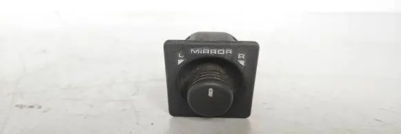 Land Rover Freelander Wing mirror switch AMR2498