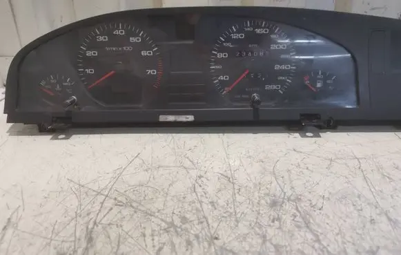 Audi 100 S4 C4 Speedometer (instrument cluster) 