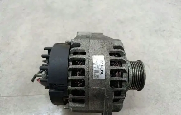 Opel Astra H Generator/alternator 