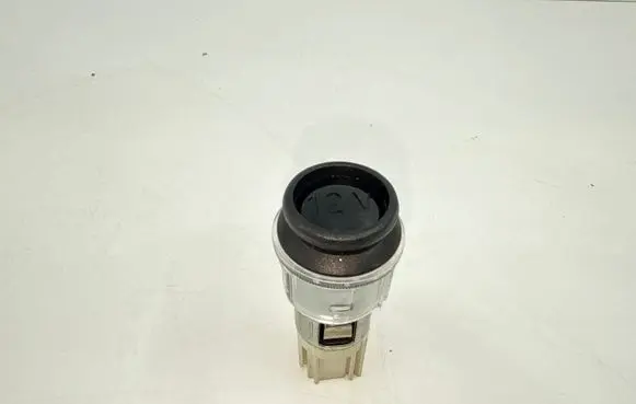 BMW iX1 Cigarette lighter front 9011513