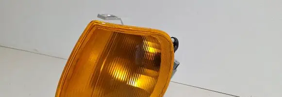 Volkswagen Polo III 6N 6N2 6NF Front indicator light