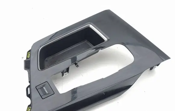 Peugeot 5008 II Gear shifter surround trim plastic 9810343177