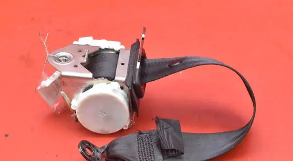 Seat Ibiza IV (6J,6P) Front seatbelt 6J0857805A