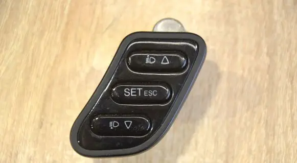 Alfa Romeo Giulietta Steering wheel buttons/switches 156088499