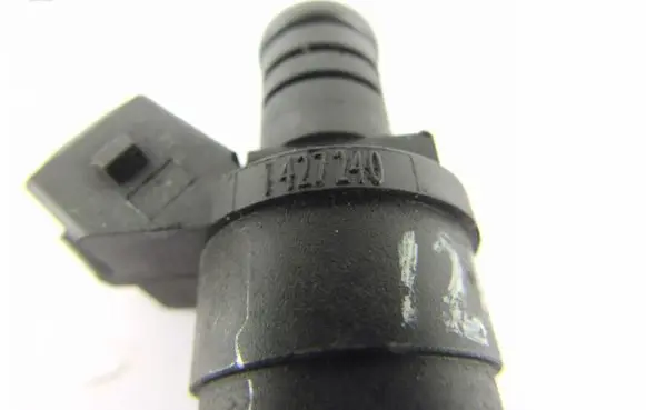 BMW 5 E39 Fuel injector 1427240