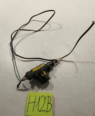 Skoda Felicia II Rear door window regulator motor 6U0959801
