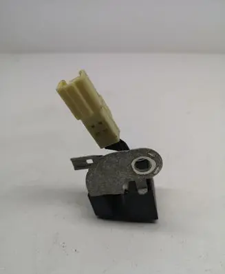 Toyota Auris 150 Aerial antenna filter 9098005357