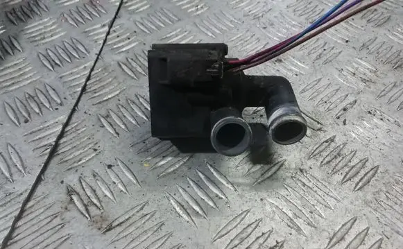 Volkswagen PASSAT B7 Electric auxiliary coolant/water pump