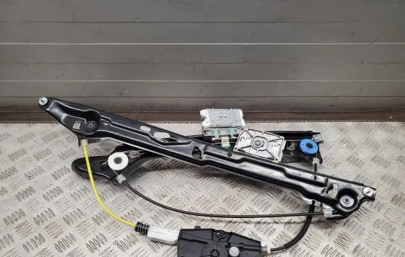 Audi Q8 Rear window lifting mechanism without motor 4M8839462
