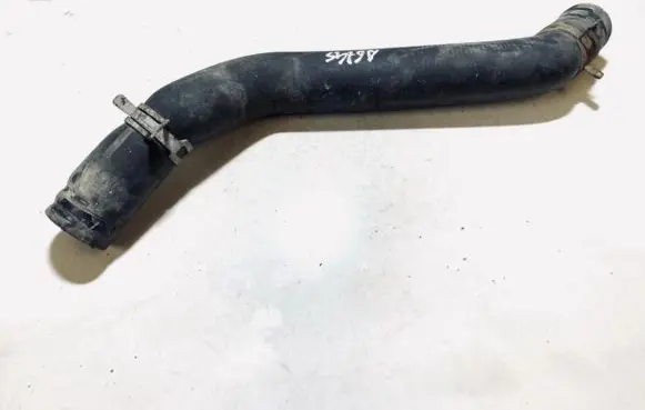 Volkswagen PASSAT B4 Engine coolant pipe/hose 357121101AD
