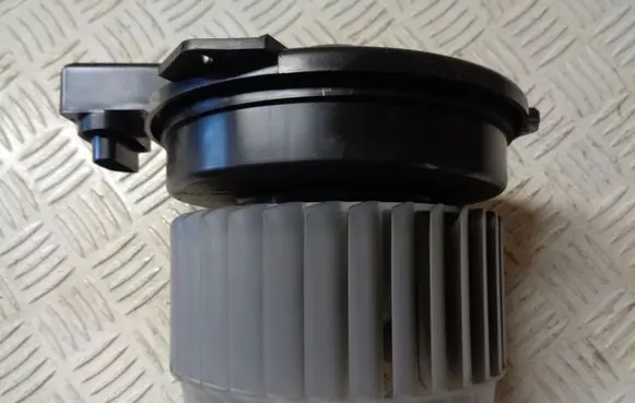 Mitsubishi Space Star Heater fan/blower 1Q14 AE1420