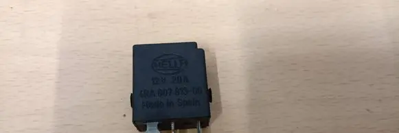 Mercedes-Benz E W211 Other relay 4RA00781300 12V20A