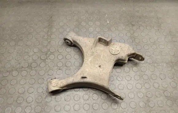 BMW X5 E53 Rear upper control arm/wishbone 1095253