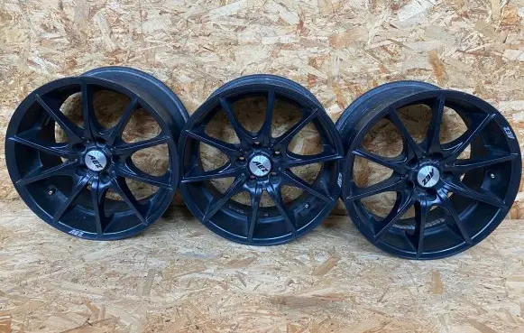 Toyota RAV 4 (XA40) R17 alloy rim 