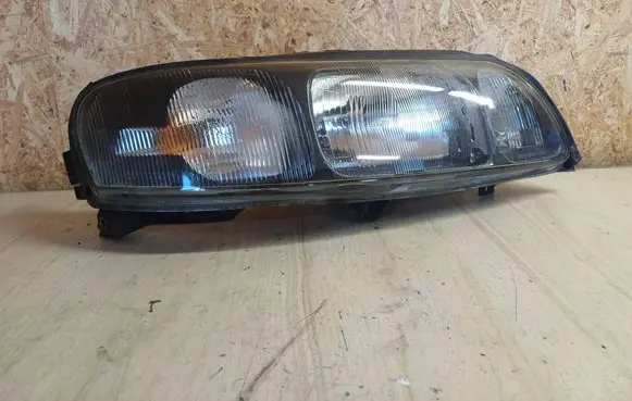 Volvo S60 Headlight/headlamp