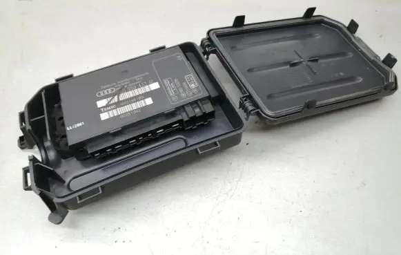 Audi A4 S4 B6 8E 8H Comfort/convenience module 8E0959433AE