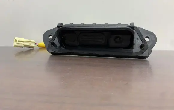 Mitsubishi Outlander Tailgate opening switch 