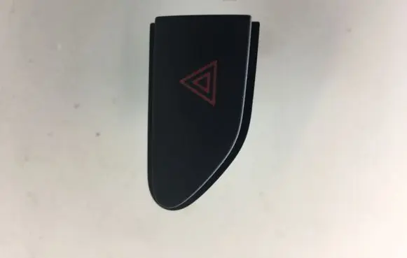 Renault Captur Hazard light switch 252907372R 10026629