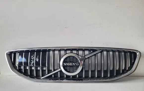 Volvo V40 Cross country Front bumper upper radiator grill 31457244