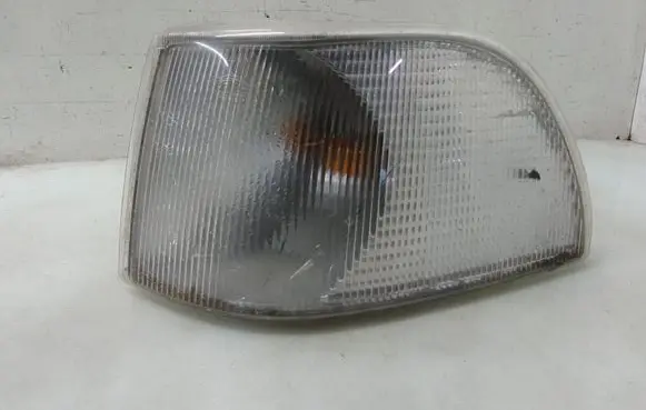 Volvo S70 V70 V70 XC Front indicator light 9483178