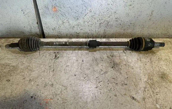 Mitsubishi Lancer X Front driveshaft