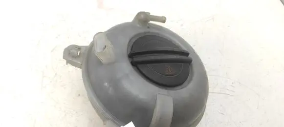 Volkswagen Golf VII Coolant expansion tank/reservoir 5Q0121407A