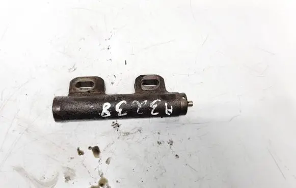 Chrysler Stratus Slide rail for timing chain 4667283