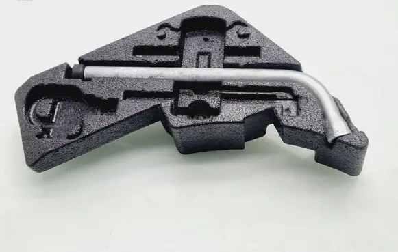 Volkswagen Touareg I Wheel nut wrench 7L0012113 7L0012219
