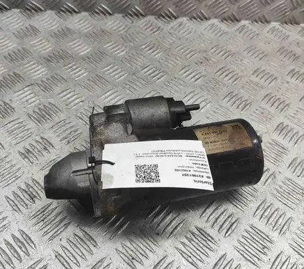 Mercedes-Benz Vito Viano W447 Starter motor 0001139085 A6519064300