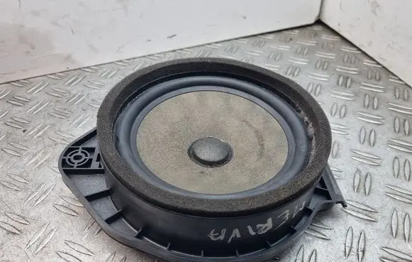 Opel Meriva B Front door speaker 13350321