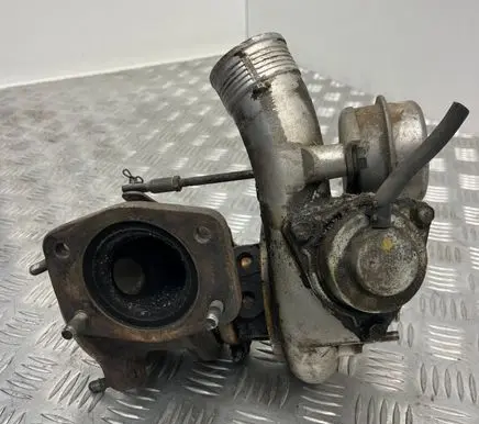 Volvo XC90 Turbo 8692518 4091742