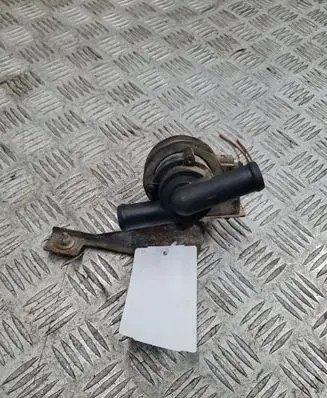 Volkswagen PASSAT B5.5 Electric auxiliary coolant/water pump