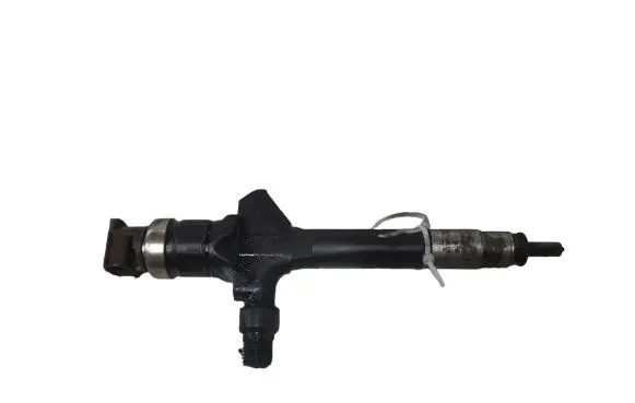Fuel injector