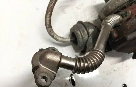 Opel Astra H EGR valve line/pipe/hose 55198680