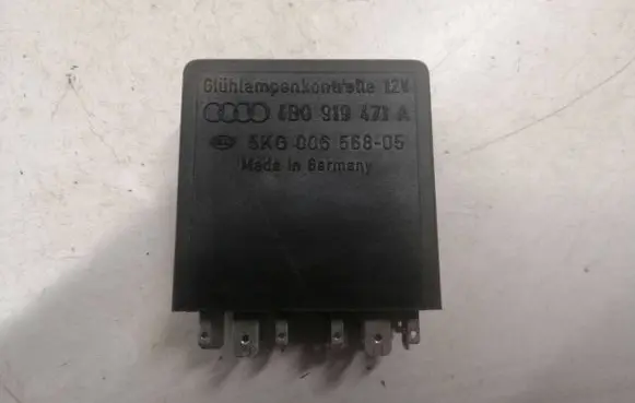 Audi A6 S6 C5 4B Light relay 4B0919471A 5KG00656805