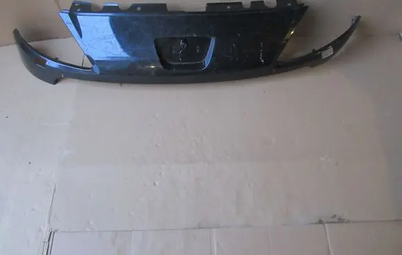 Peugeot 1007 Front bumper upper radiator grill