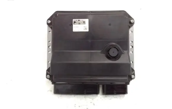 Lexus CT 200H Engine control unit/module 8966176012 2755009050