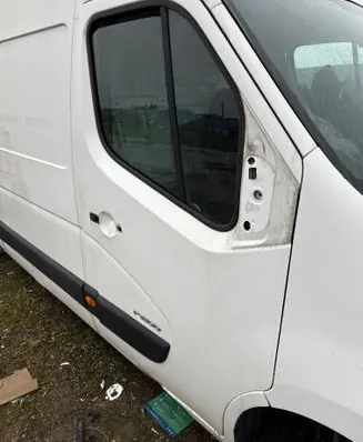 Renault Master III Front door
